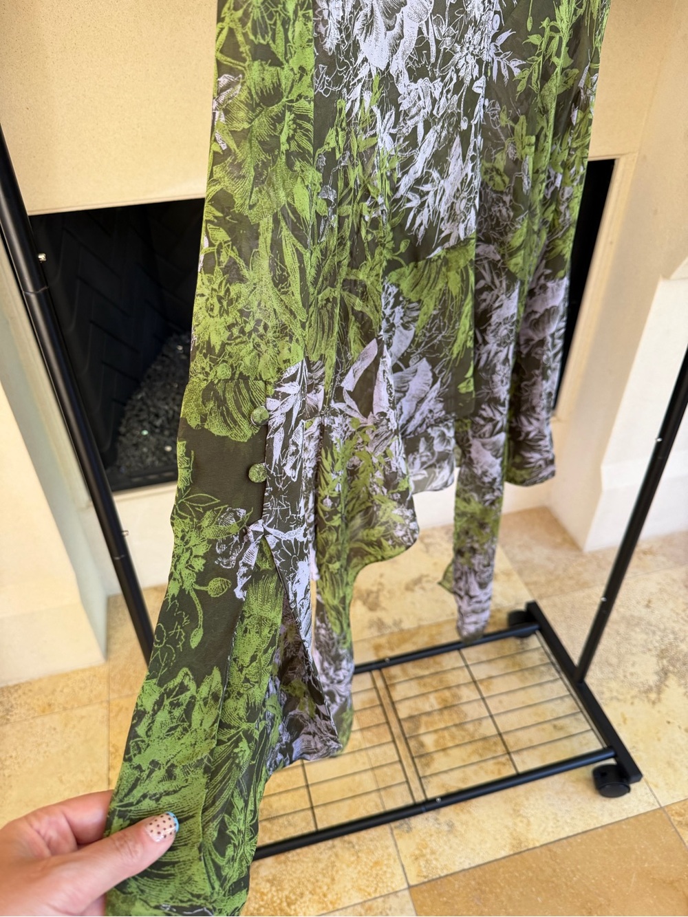 BCBG Flowy Top - Picture 3 of 5
